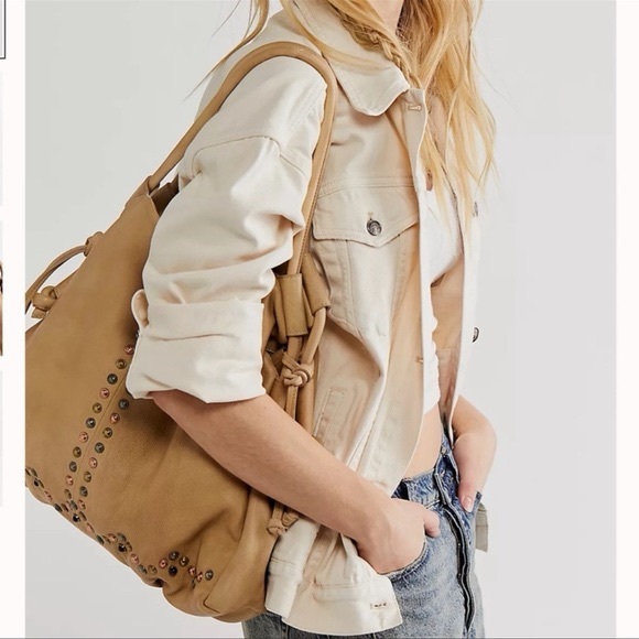 Free People/We The Free Studded Tan Leather Savoy Crossbody Bag Real Leather - Picture 3 of 13